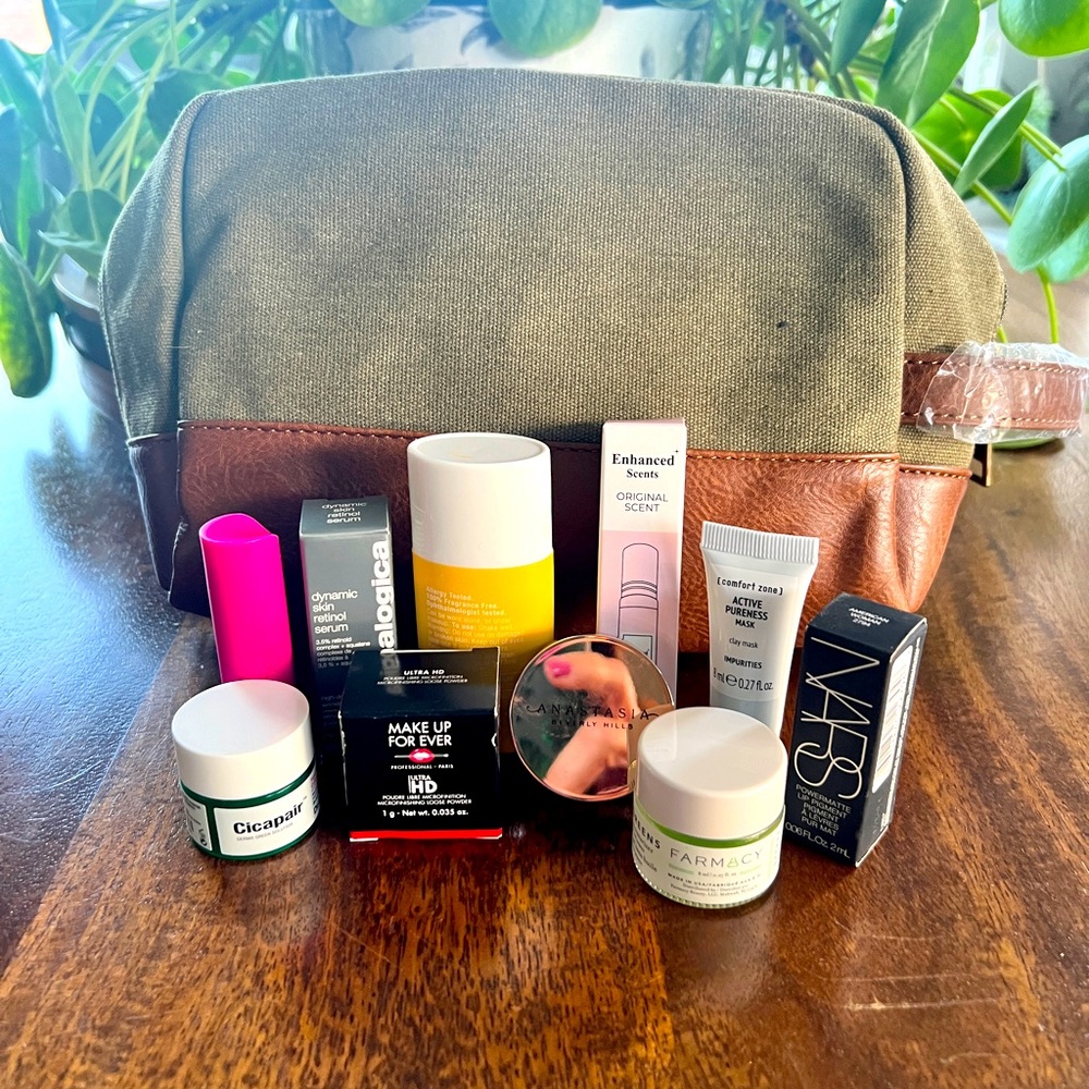 Canvas toiletry bag with samples!